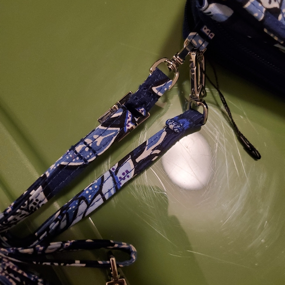 Blue Vera Bradley 3 in 1 Crossbody Bag - Picture 10 of 10